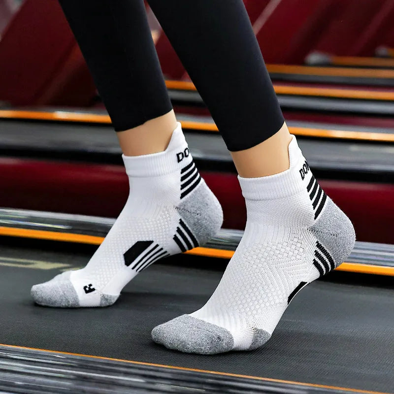 3 Pairs Marathon Socks Men Women Professional Sport Ankle Running Socks Thickened Cushioned Tube Low Cut Fitness Short Sock Mesh